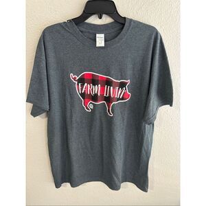 ❤️Girlie Girl “Farm Livin” Short Sleeve Tee